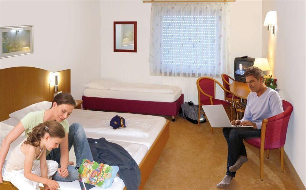 Hotel Sunparc - Shuttle Zum Europa-Park Rust 4Km & Rulantica 2Km Ringsheim Exterior foto